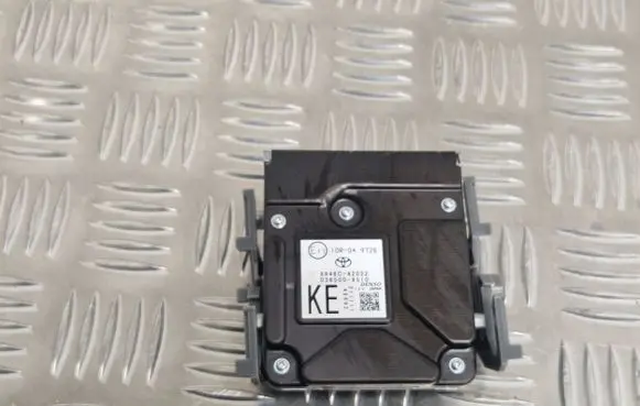 Windshield/windscreen camera