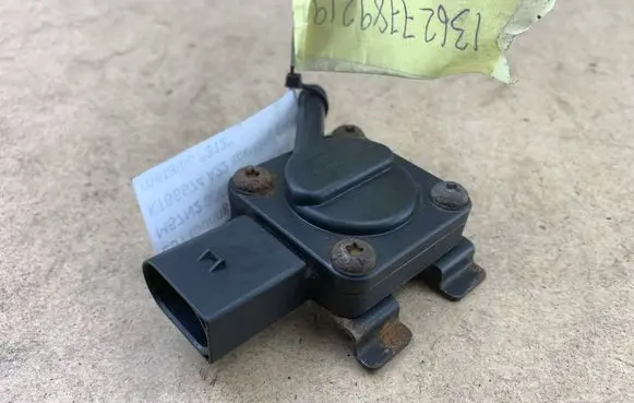 BMW 3 E90 E91 Exhaust gas pressure sensor 7789219 13627789219