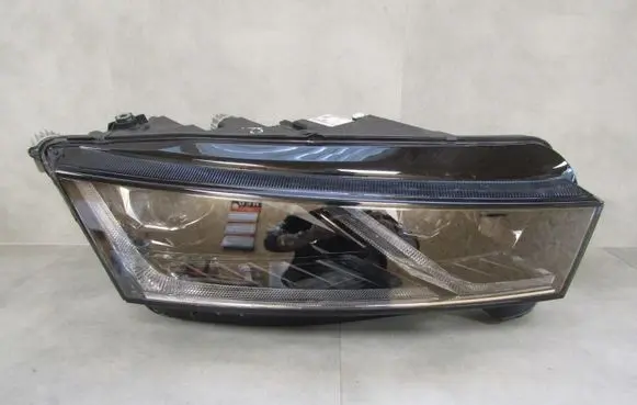 Skoda Octavia Mk4 Headlight/headlamp 5E4941016A