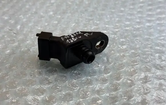 BMW 3 E46 Fuel pressure sensor 