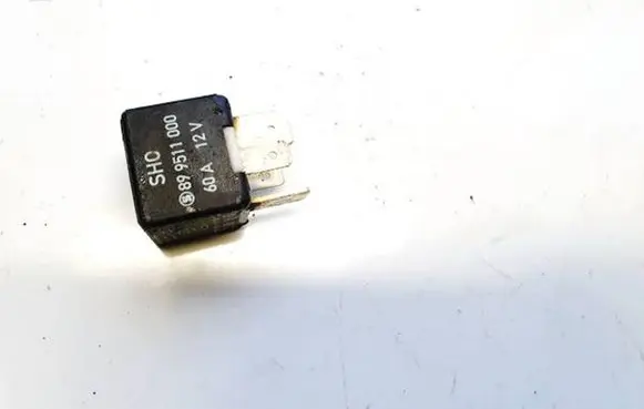 Audi A4 S4 B5 8D Other relay 443951253j 899511000