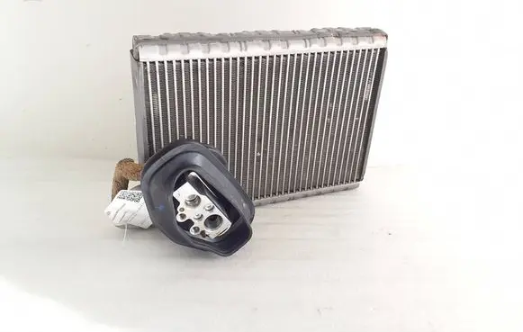 Porsche Macan (95B) Air conditioning (A/C) radiator (interior) X1187006 Y7556003