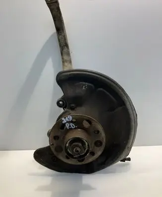 Mercedes-Benz CLS C219 Front wheel hub
