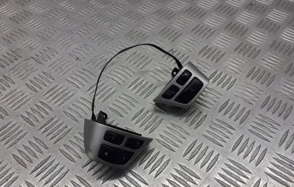 Saab 9-5 Steering wheel buttons/switches 12758032