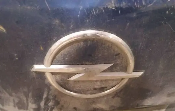 Opel Astra H Manufacturer badge logo/emblem