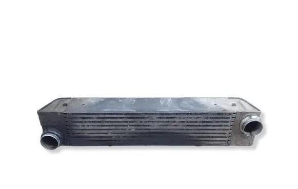 BMW 7 E65 E66 Intercooler radiator 7790846 17517790846