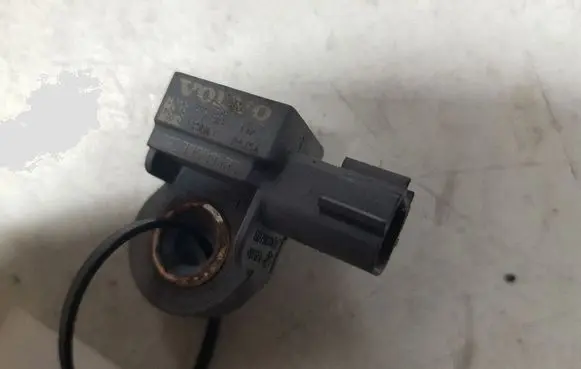 Volvo V40 Airbag deployment crash/impact sensor 31387312