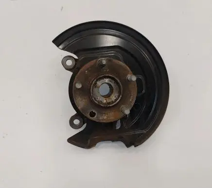 Nissan Leaf II (ZE1) Front wheel hub