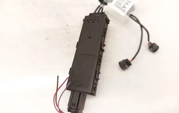 Skoda Octavia Mk2 (1Z) Antenna control unit 