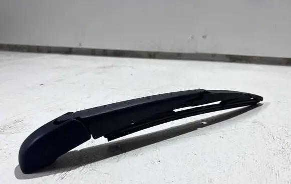Toyota RAV 4 (XA50) Rear wiper blade 