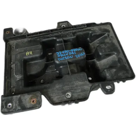 Hyundai Tucson TL Battery box tray 37150-D7000