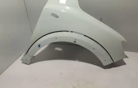 Dacia Sandero III Fender 260421916R
