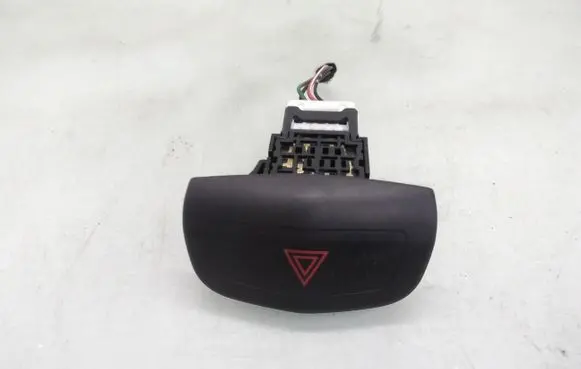 Nissan Primera Hazard light switch 06016