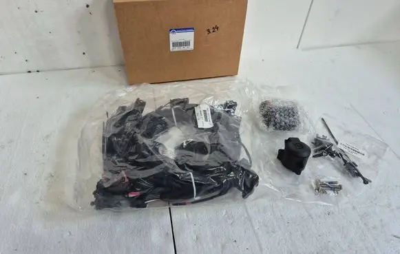 Jeep Wrangler AHM trailer towing control unit/module 82216361AA