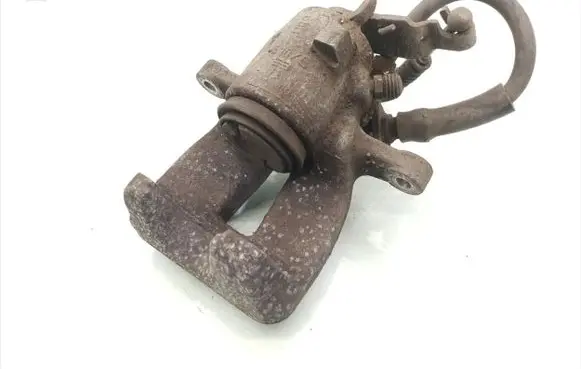 Skoda Superb B6 (3T) Rear brake caliper