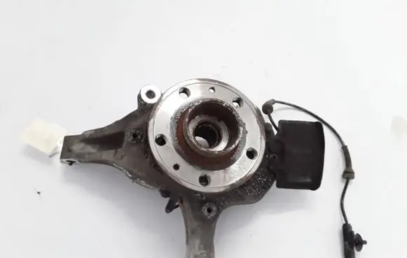 Renault Laguna III Front wheel hub