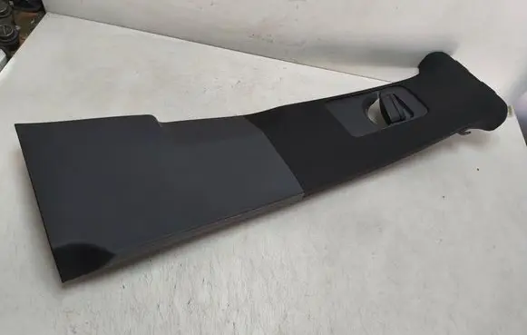 Volkswagen Touareg II (B) pillar trim (top) 7P6867240AJ
