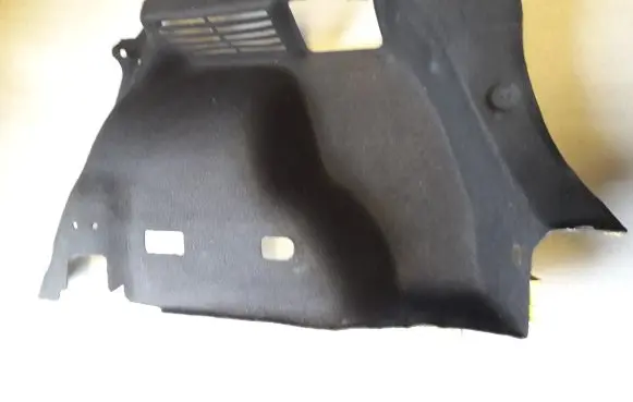 Trunk/boot side trim panel