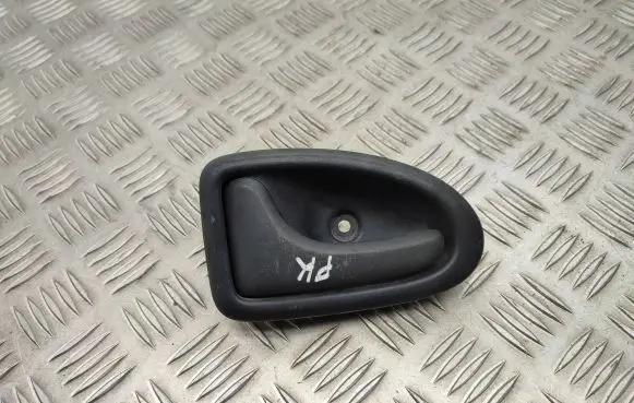 Opel Vivaro Front door interior handle 8200028994