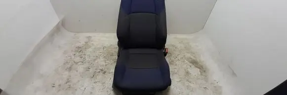 Toyota C-HR I Front passenger seat 