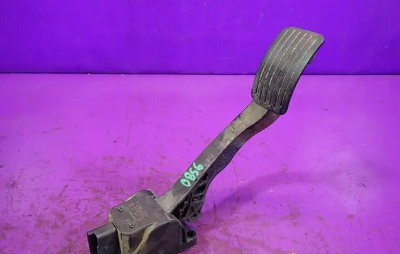 Peugeot Partner Accelerator throttle pedal