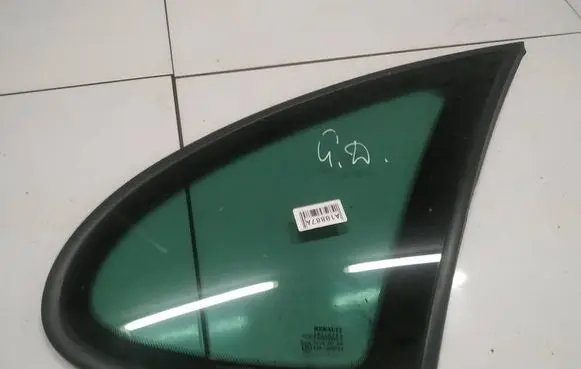 Renault Scenic I Rear side window as3