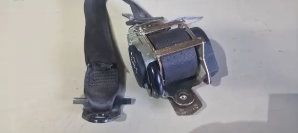 Renault Laguna II Rear seatbelt B508658