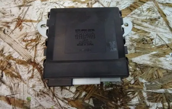 Lexus IS 220D-250-350 Engine control unit/module 89430-53060