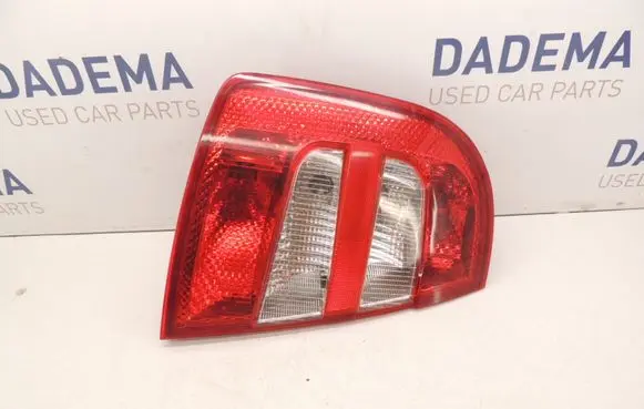 Skoda Fabia Mk1 (6Y) Rear/tail lights D223