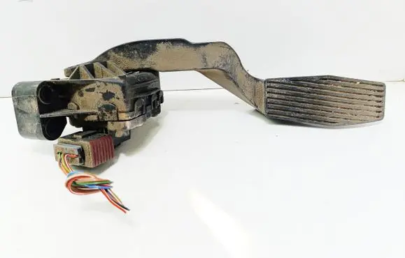 Opel Zafira A Accelerator throttle pedal 9202341BT