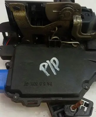 Front door lock