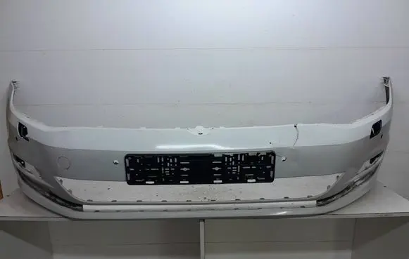 Volkswagen Golf VII Front bumper 5G0807221BN