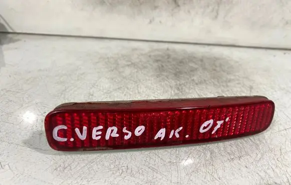 Toyota Corolla Verso AR10 Rear tail light reflector