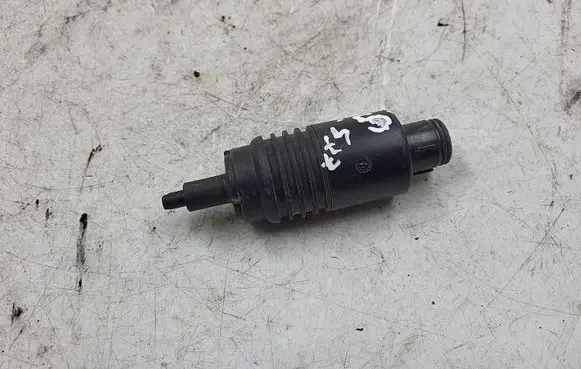 Audi A4 S4 B5 8D Windscreen/windshield washer pump 4A0955651