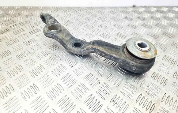Front lower control arm/wishbone