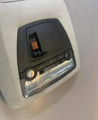 BMW 7 F01 F02 F03 F04 Front seat light 28210765 28601051 c332669