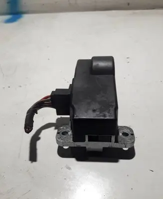Volkswagen PASSAT B6 Steering wheel lock 