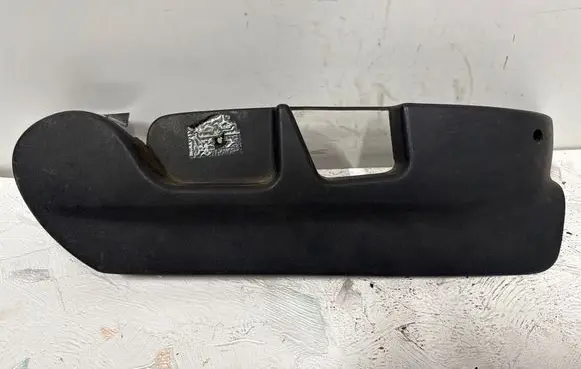 BMW 5 E34 Seat trim E325210