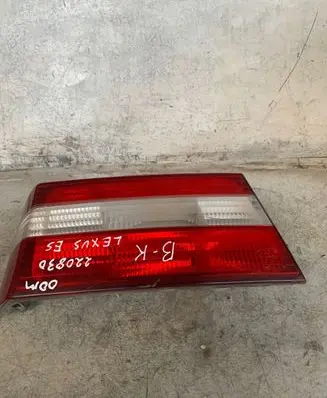 Lexus ES 250 - 300 - 330 Tailgate rear/tail lights
