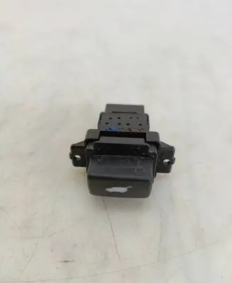 Honda Accord Hazard light switch M20419 HZSS6A2 HD27
