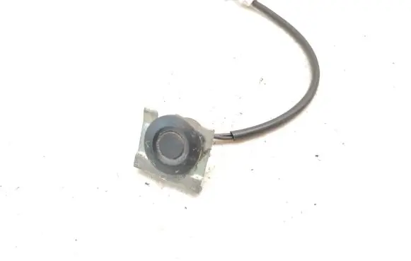Mazda 2 Tailgate opening switch 