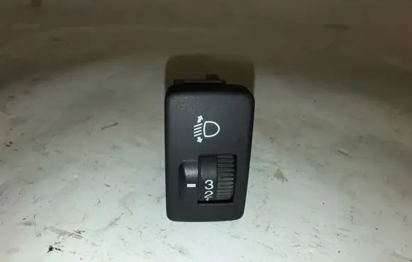 Honda Accord Headlight level height control switch M37548