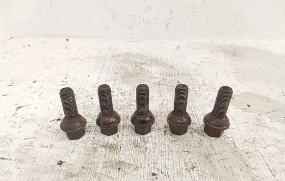 Mercedes-Benz Sprinter W901 W902 W903 W904 Nuts/bolts 