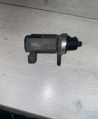 Audi A6 S6 C5 4B Turbo solenoid valve 8D0906627 00T196 72190332