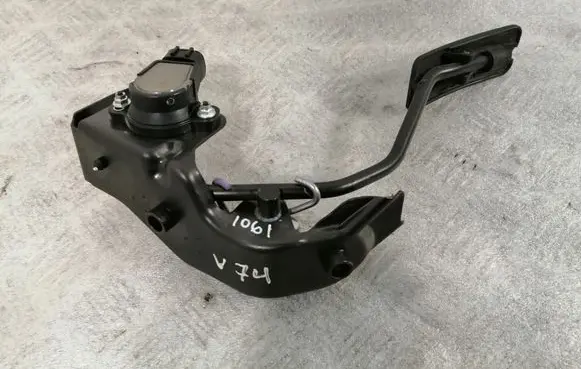 Toyota Corolla Verso AR10 Accelerator throttle pedal 7801013011