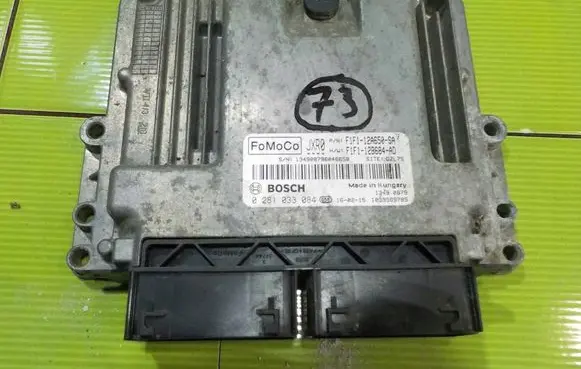 Ford Focus Engine control unit/module F1F112A650SA JP456