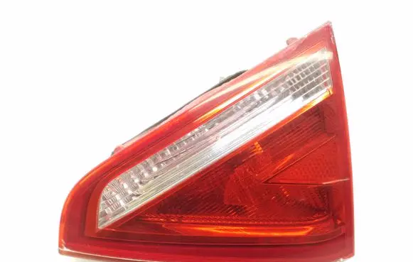 Audi A5 8T 8F Tailgate rear/tail lights 8T0945094