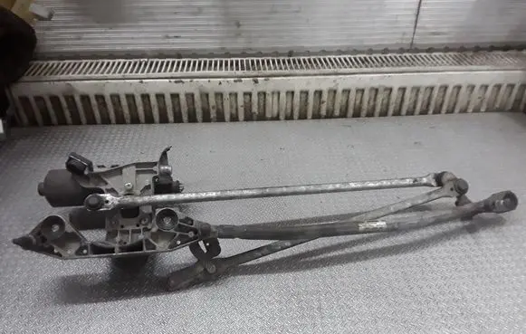 Ford Focus C-MAX Front wiper linkage and motor 3M5117504AE