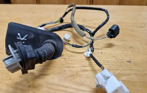Mazda CX-7 Rear door wiring loom EH1467210B 7135000330