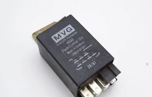 Renault Espace III Tow bar relay D52249 4003
